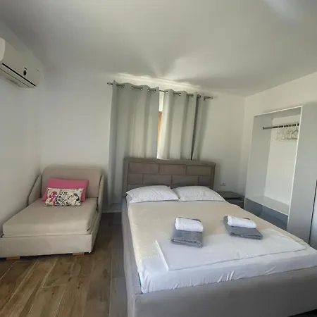 Pollo Guest house